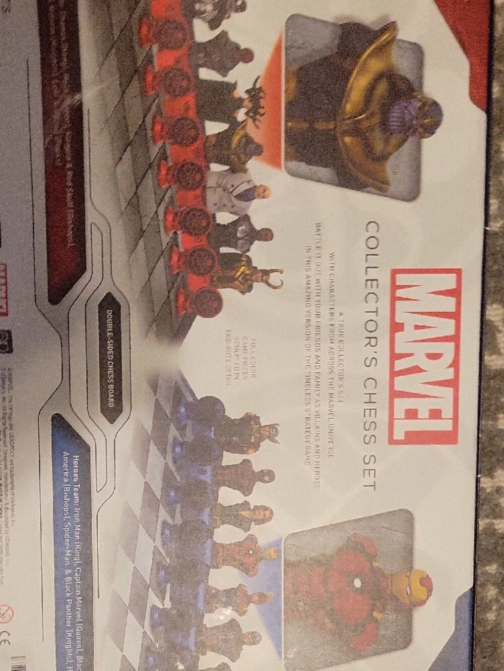 Marvel Collector's Chess Set - Red, Blue, Gray